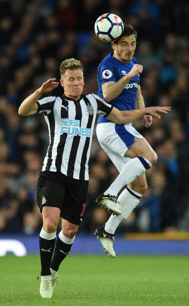 之间的对决 之间的对决